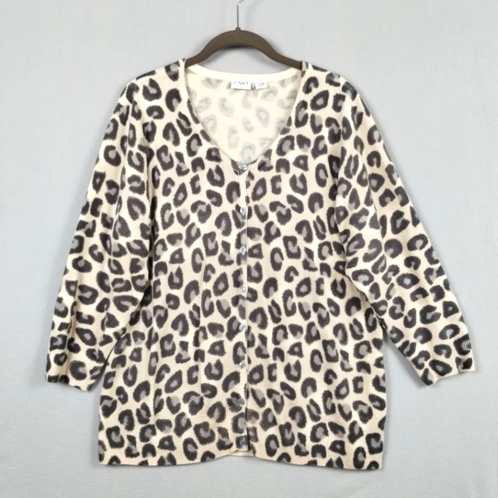 Cato Leopard Print V-Neck Button Down Cardigan Sweater 3/4 Sleeve Size 18/20W